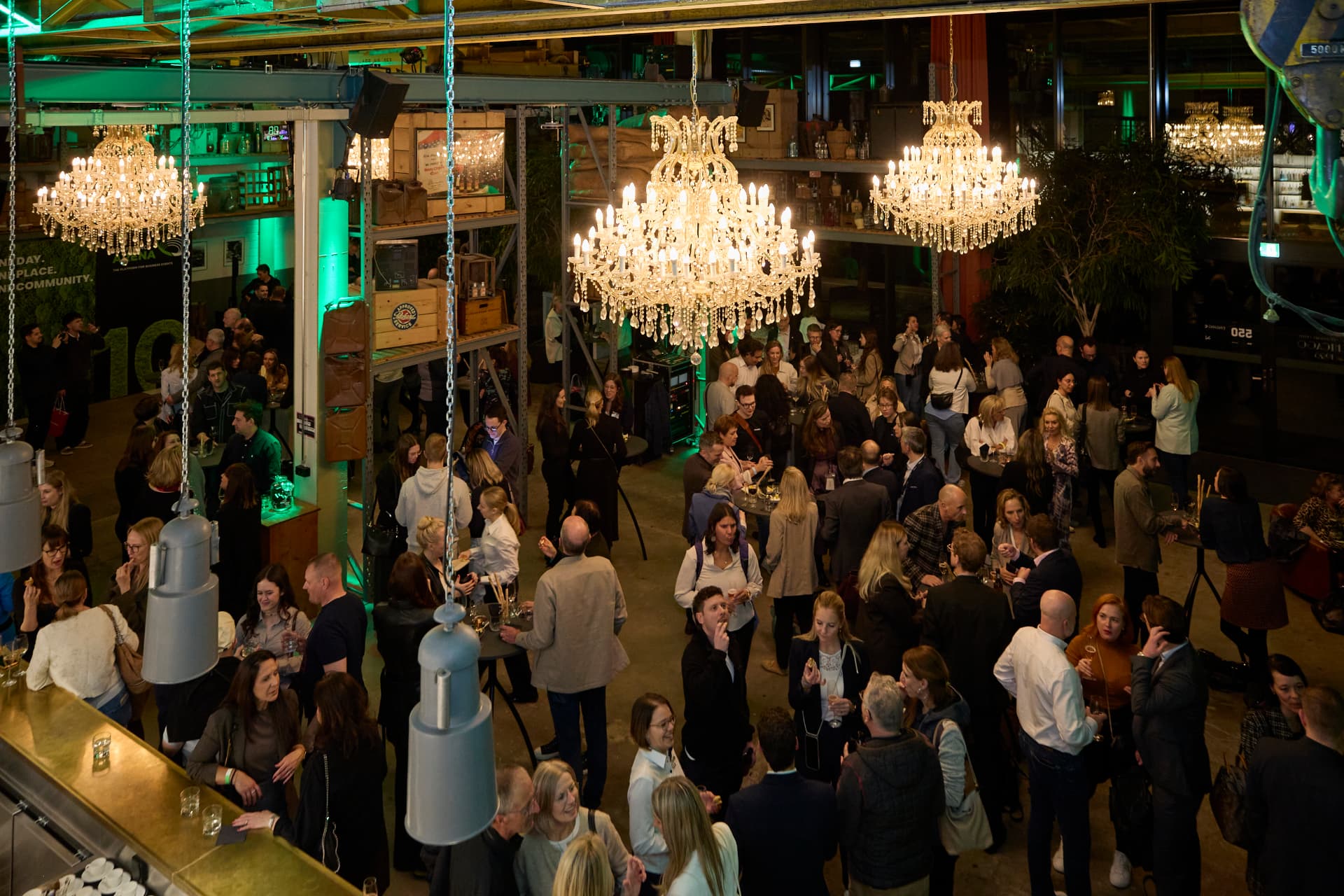 ConferenceArena Event mit Gästen in der Halle