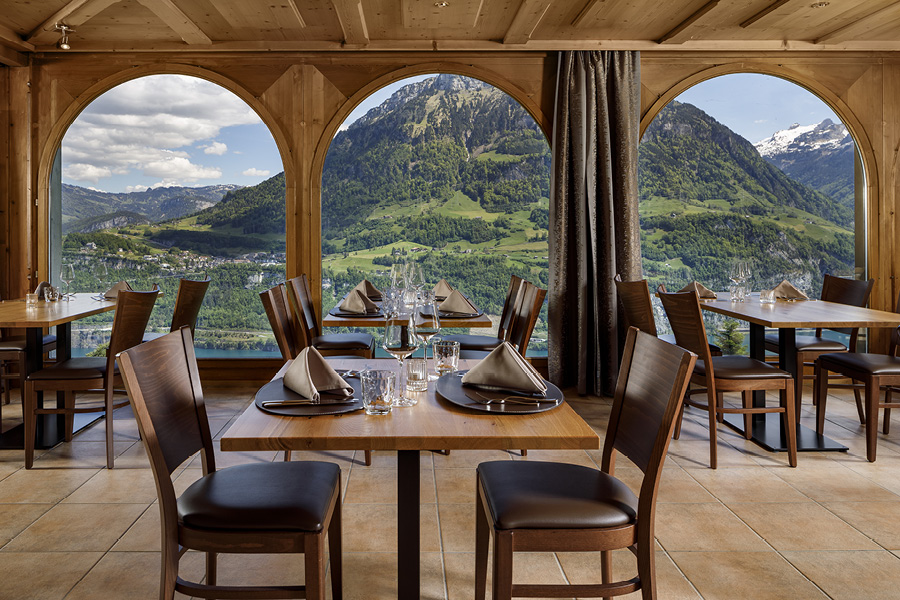 Restaurant mit Aussicht auf den Vierwaldstättersee